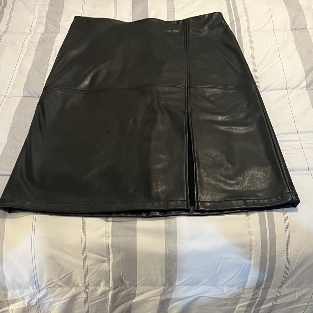 Anne Klein Black faux Leather Pencil Skirt